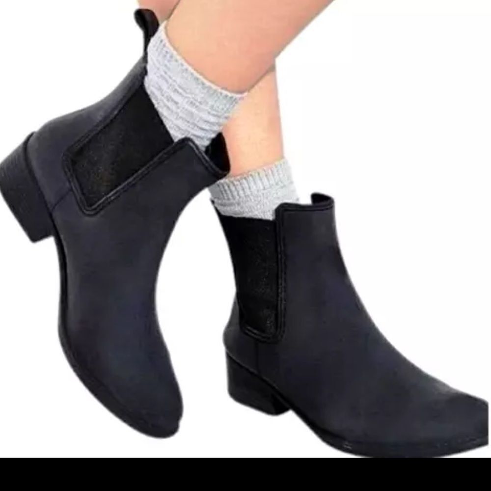 Jeffrey Campbell black Chelsea rain boot 9